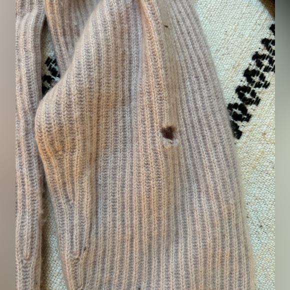 Everlane 100% Cashmere Ribbed Cocoon Crew Neck Sweater in Lilac - Medium - Picture 3 of 8